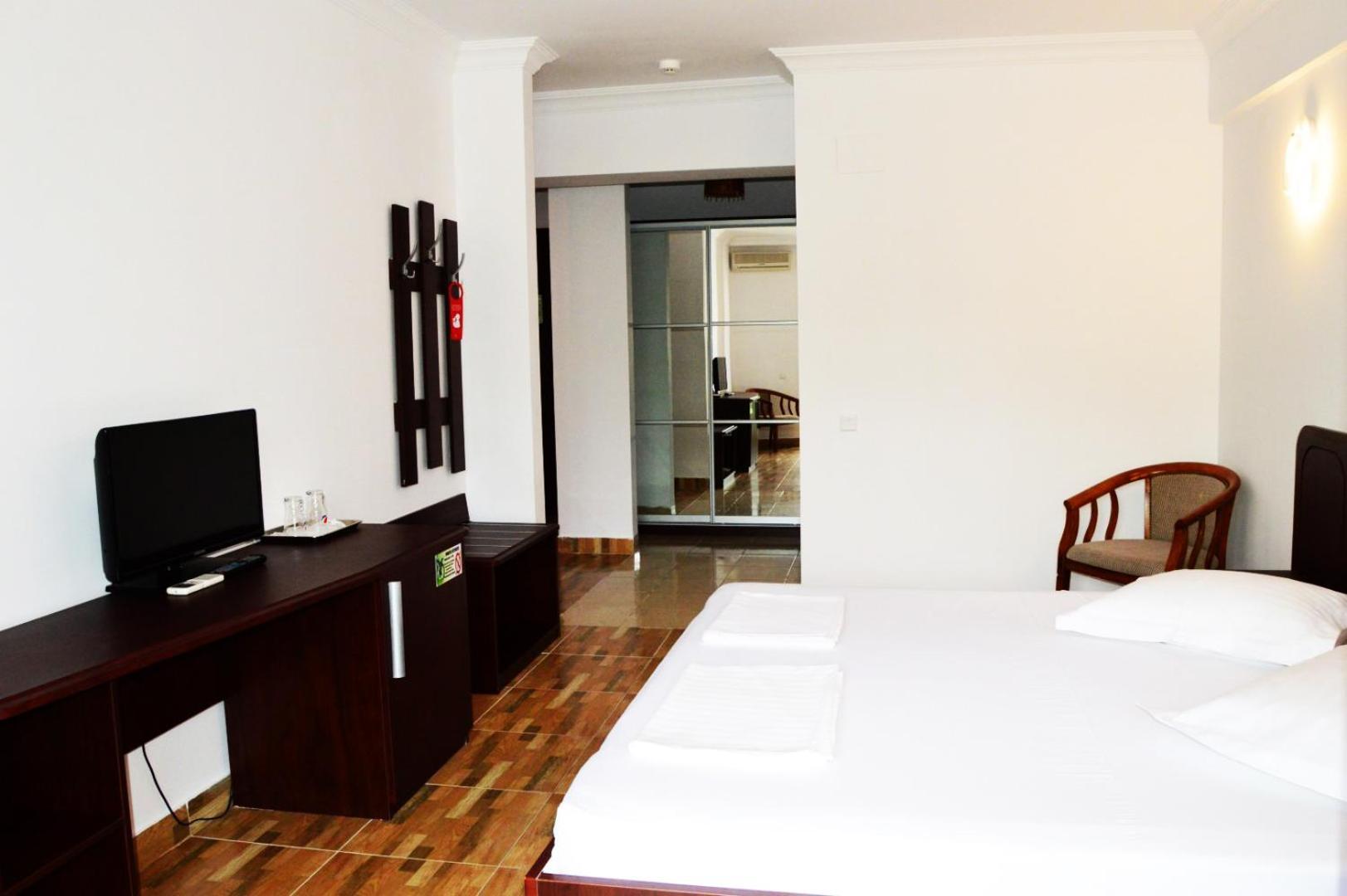 Puflene Resort Murighiol Buitenkant foto
